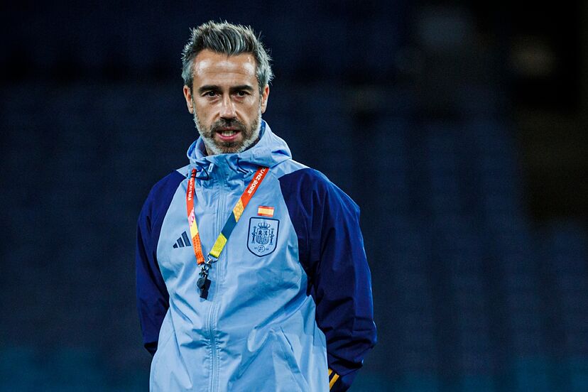 🚨 Carrusel Deportivo anuncia que parte del cuerpo técnico de Jorge Vilda está redactando un comunicado para presentar su dimisión irrevocable ‼️ Dejarían solo a Vilda