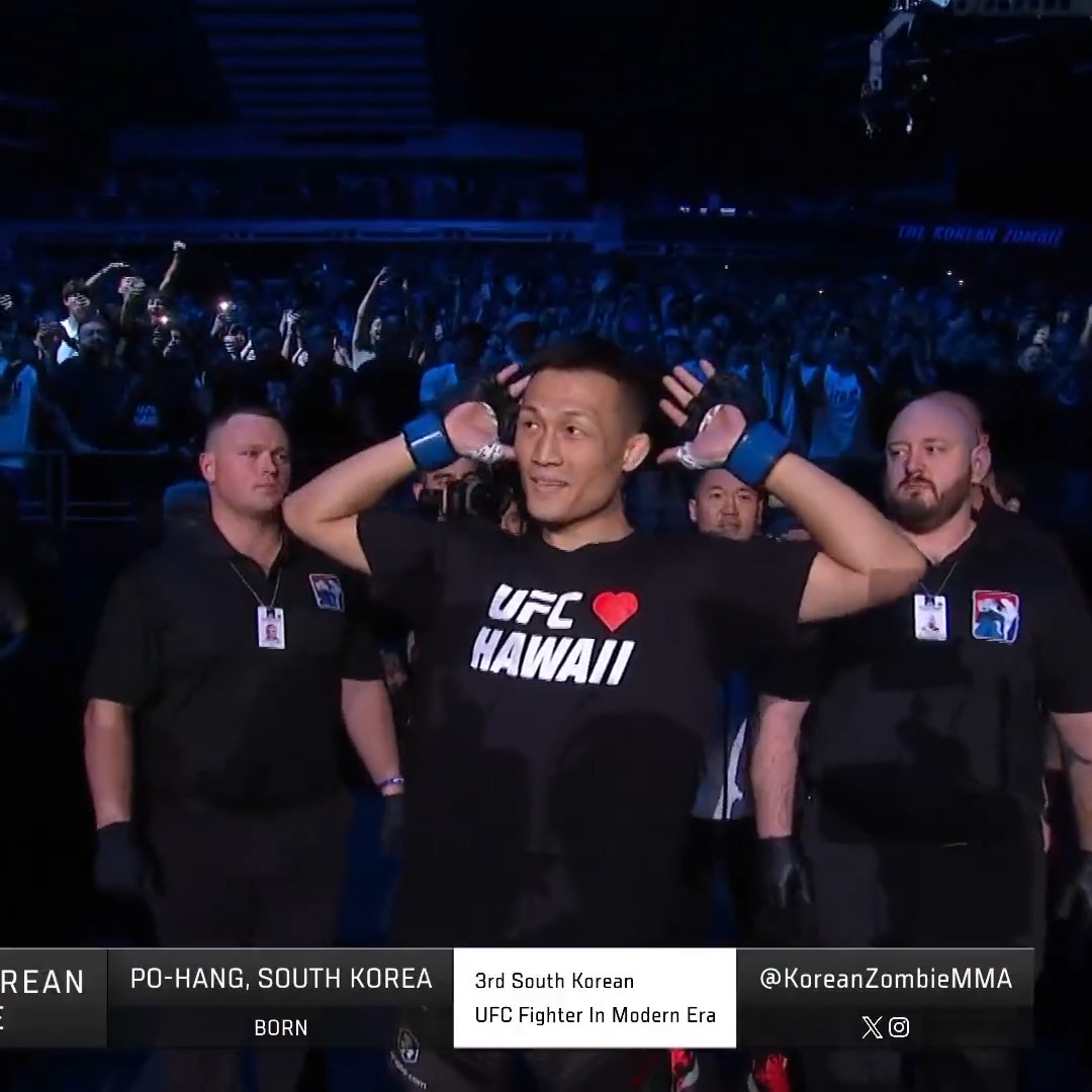 Zombie gotta be one of the greatest walkout songs ever. WHATS IN YOUR HEADDDDDDD