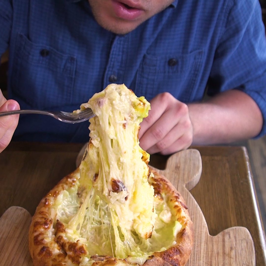 These cheeseboats are a Georgian specialty 🧀