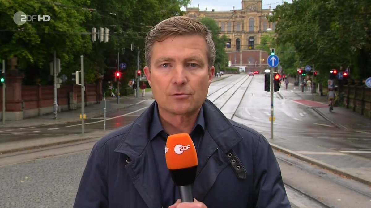 Was bedeuten die Vorwürfe gegen Hubert Aiwanger für den bayerischen Landtagswahlkampf? @stefanleifert aus München.