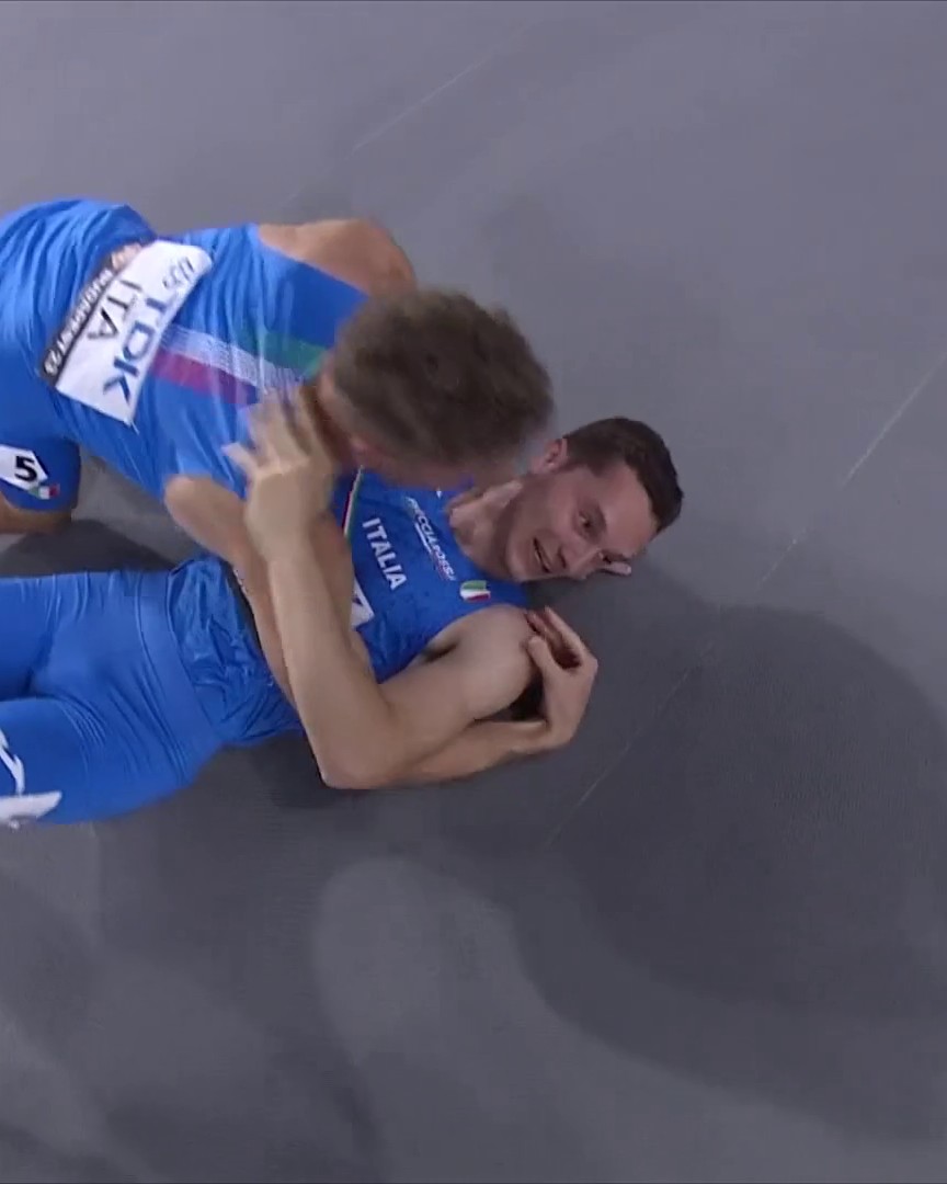 È 𝗮𝗿𝗴𝗲𝗻𝘁𝗼, ed è ancora storia. 🥈💙🇮🇹 Roberto Rigali, Marcell Jacobs, Lorenzo Patta e Filippo Tortu dietro solo agli Stati Uniti, azzurri vice campioni del mondo a Budapest 🙌 #WorldAthleticsChamps #Atletica