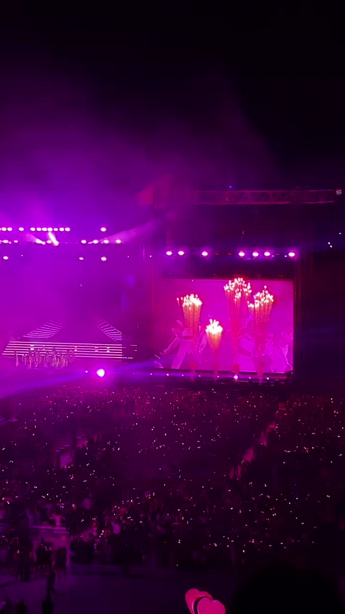 the biggest girl group!
