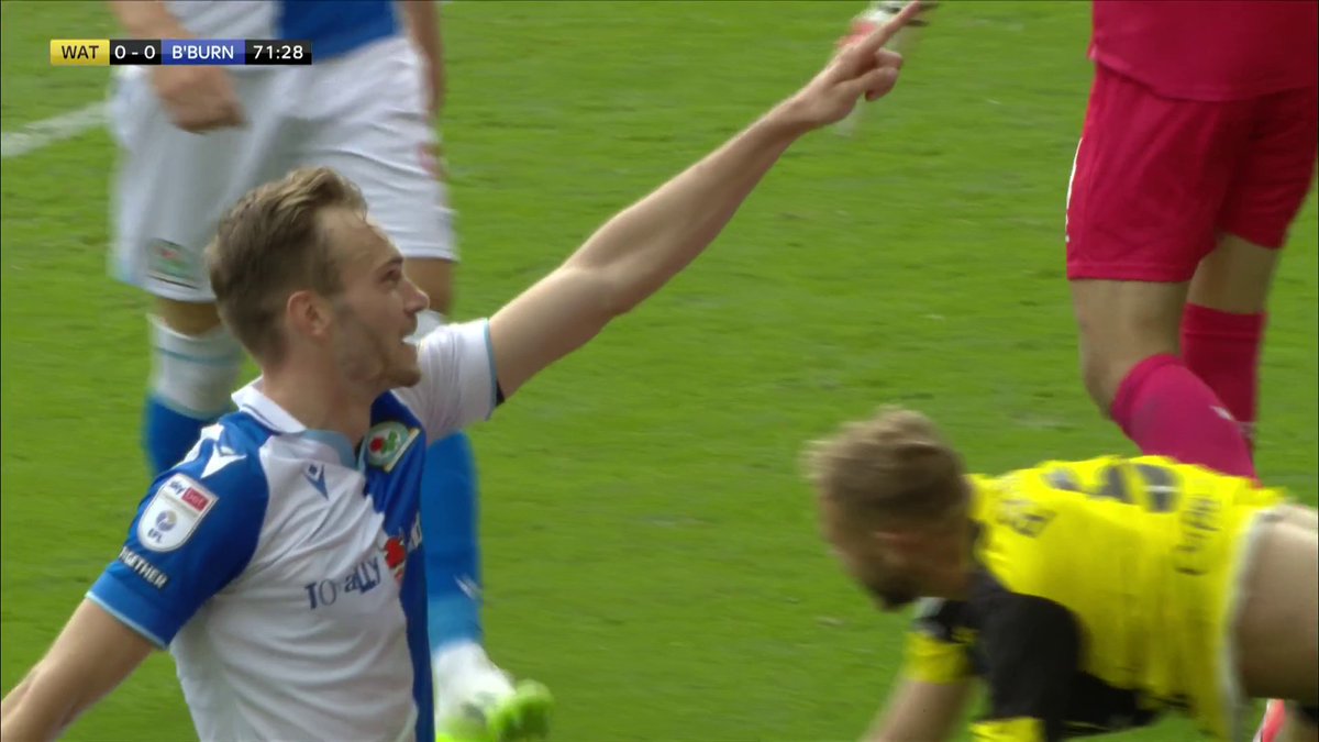 What a goal from Ryan Hedges for Blackburn. Goes past the Watford player. Two keepy-uppies. Bang. 👏👏 #Rovers
