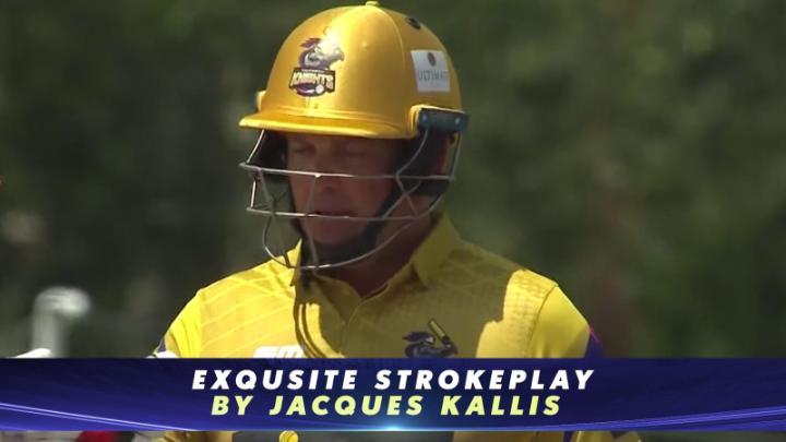 47-year-old Kallis smashed 56* runs from just 22 balls including 2 fours &amp; 6 sixes in US T10 League. - What a cricketer, One of the Greatest ever.