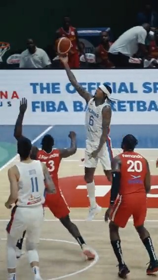 Too smooth with the finger roll 😮‍💨 #FIBAWC x #WinForPilipinas 🇵🇭