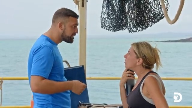 Stirring the pot 🥘 Jimmy's plan to create divisions in the original crew is working very well. 🛟 #SurvivetheRaft 🗓 Sundays at 9p