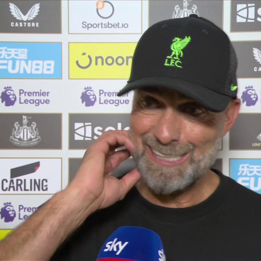 🗣️ "There is no active contact from Virgil..." Liverpool manager Jurgen Klopp believes a three-match ban for Virgil van Dijk would be 'unbelievable', following his red card against Newcastle 🔴❌