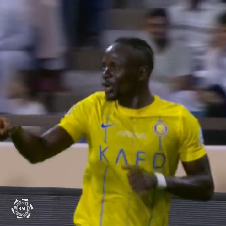 شكرا لأولئك الذين صوتوا لصالح ساديو ماني! 💛💙