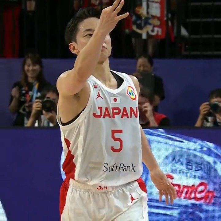 Yuki Kawamura put on a show for Japan with 25 PTS, 9 AST in a victory over Finland! #FIBAWC x #WinForJapan | #AkatsukiJapan