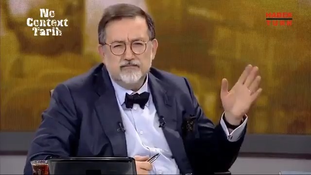 Yıldızlar öpmüş seni aşık olmuşsun sevin