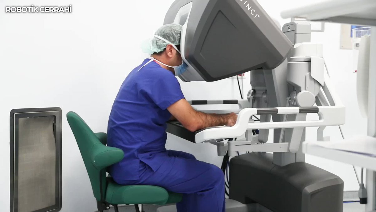 Rahim iç duvarı kanseri ameliyatlarında robotik cerrahi tekniğinin tercih edildiği Etlik Şehir Hastanesi Jinekolojik Onkoloji Kliniğinde görevli uzmanımız, bu yöntemi ve hastalardaki sonuçlarını anlatıyor. Başarılarından dolayı ekibimizi kutluyoruz.