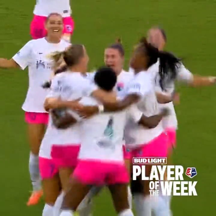 THAT FELT GOOD‼️ Abby Dahlkemper’s first goal since her injury helped secure 3 points for SD! Easy choice for Bud Light Player of the Week ✅