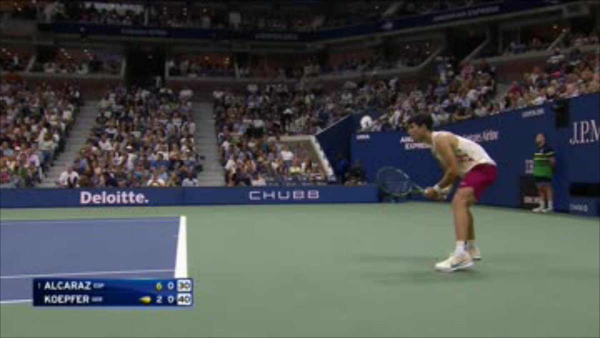 The dropshot is working for Carlos tonight on Ashe 🌠