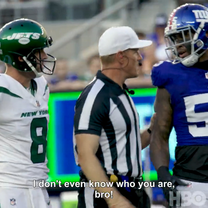 Oh boy. Aaron Rodgers to #Giants' Jihad Ward after he got hit late: "Show some respect. I don't even know who you are." Rodgers then throws a TD pass and looks for Ward: "Don't poke the bear." TRASH TALK AARON RODGERS.