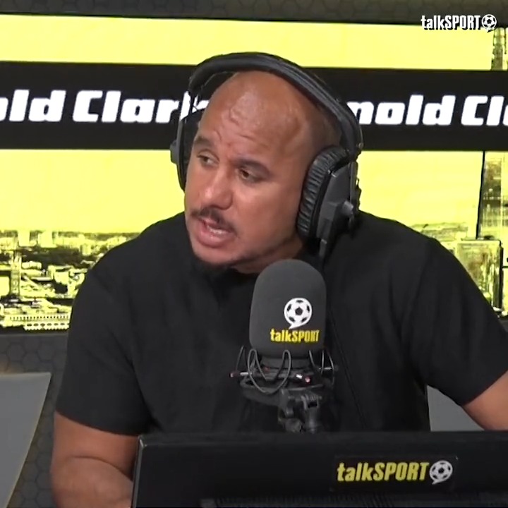 ๐ก โWhyโs Gary Neville commentating on a club he co-owns? It didnโt sound great!โ ๐ซ โI want to watch Fulham v Spurs. I donโt understand why Salford v Leeds is on!โ Gabby Agbonlahor berates Sky for letting Gary Neville commentate on his own team.