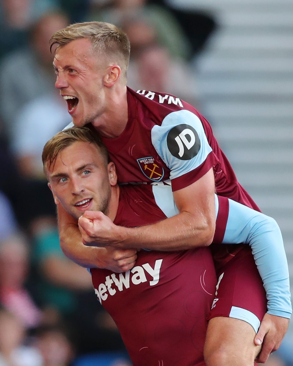 Stop scrolling and watch Jarrod Bowen's goal from this angle 😮‍💨