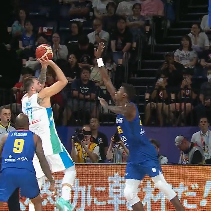 Luka Doncic is box office 🎥 #FIBAWC x #WinForSlovenia 🇸🇮