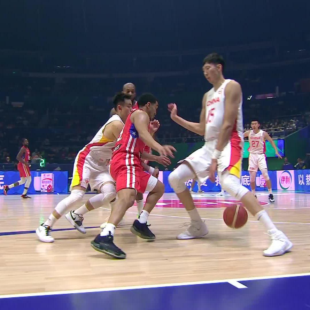 Nutmeg alert! 🚨 #FIBAWC x #WinForPuertoRico 🇵🇷