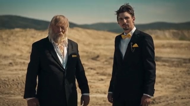 Ready to get down and dirty? ⚒️ Parker and Tony up the ante with new ground and sky-high gold goals, and they're joined by a familiar face... 💪 #GoldRush premieres Friday, Sept 29 at 8p on @discovery