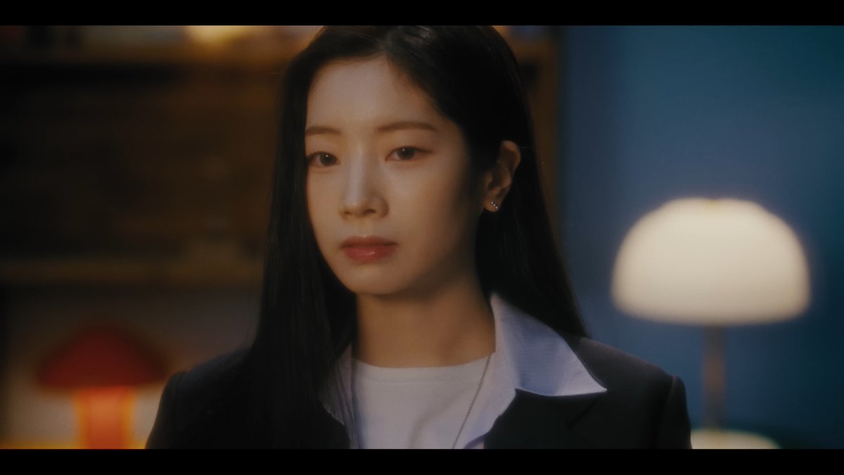 DAHYUN IN YOUNG K'S MV??