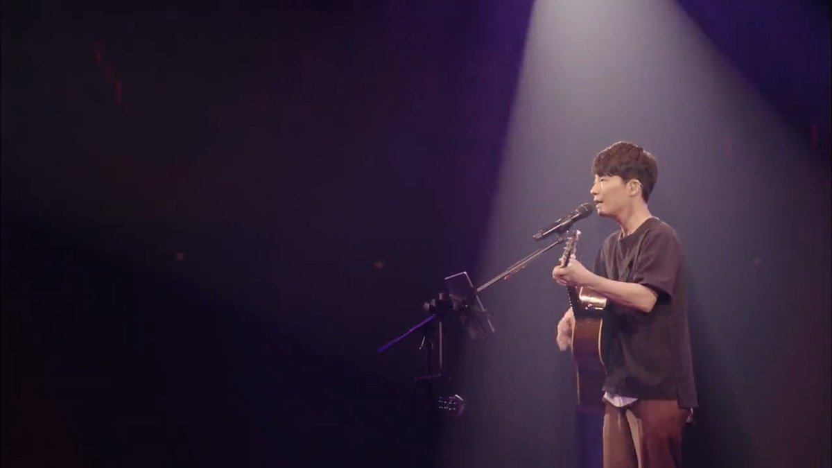 #星野源 のライブ映像集『Concert Recollections 2015-2023』がNetflixにて配信中! その中から、2015年の“ひとりエッジ”で披露した「地獄でなぜ悪い」をYouTubeで公開👏 ギター1本で“地獄”を表現する星野さんをぜひご覧ください。 ▼全編はこちら
