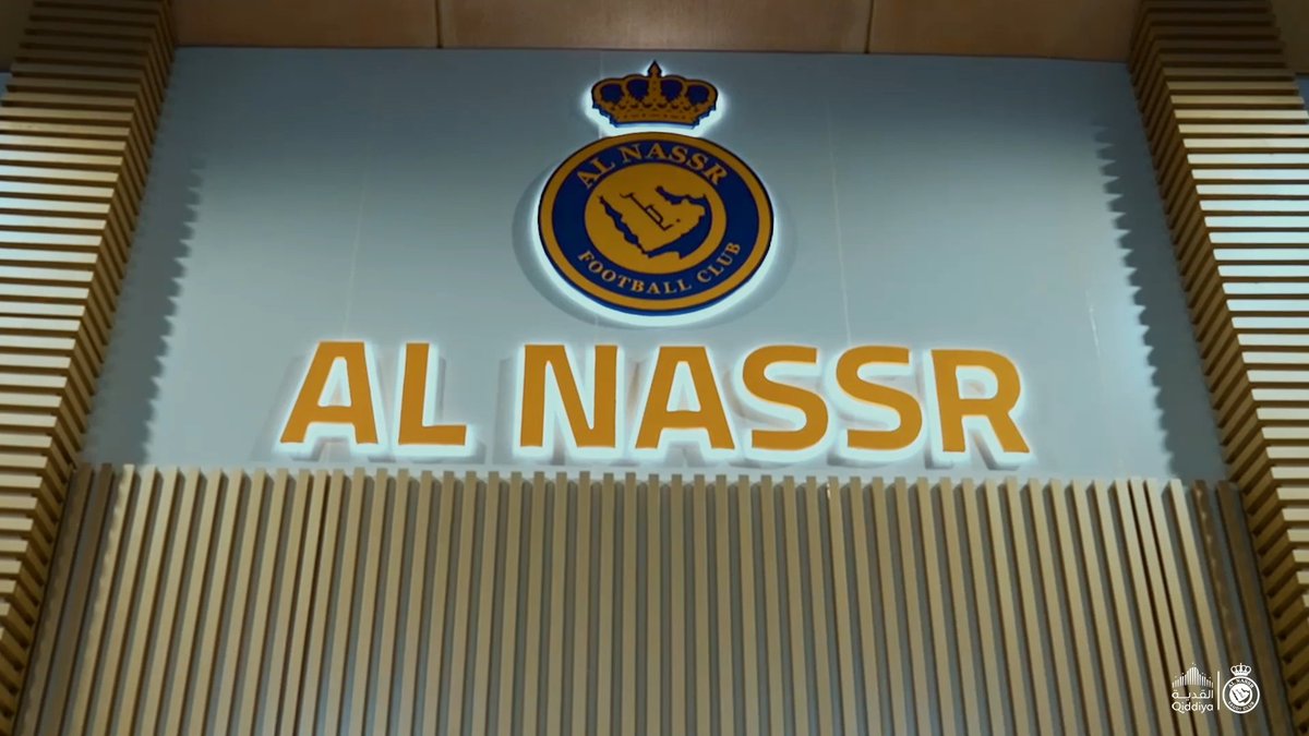 🤩 إدارة نادي #النصر تُنهي تجهيز مقر الفريق الأول الجديد 🏠 غرفة ملابس 👕 نادي صحـي 🏊‍♂️ مطعم للفريـق 🍴 لاونج خاص باللاعبين 🛋