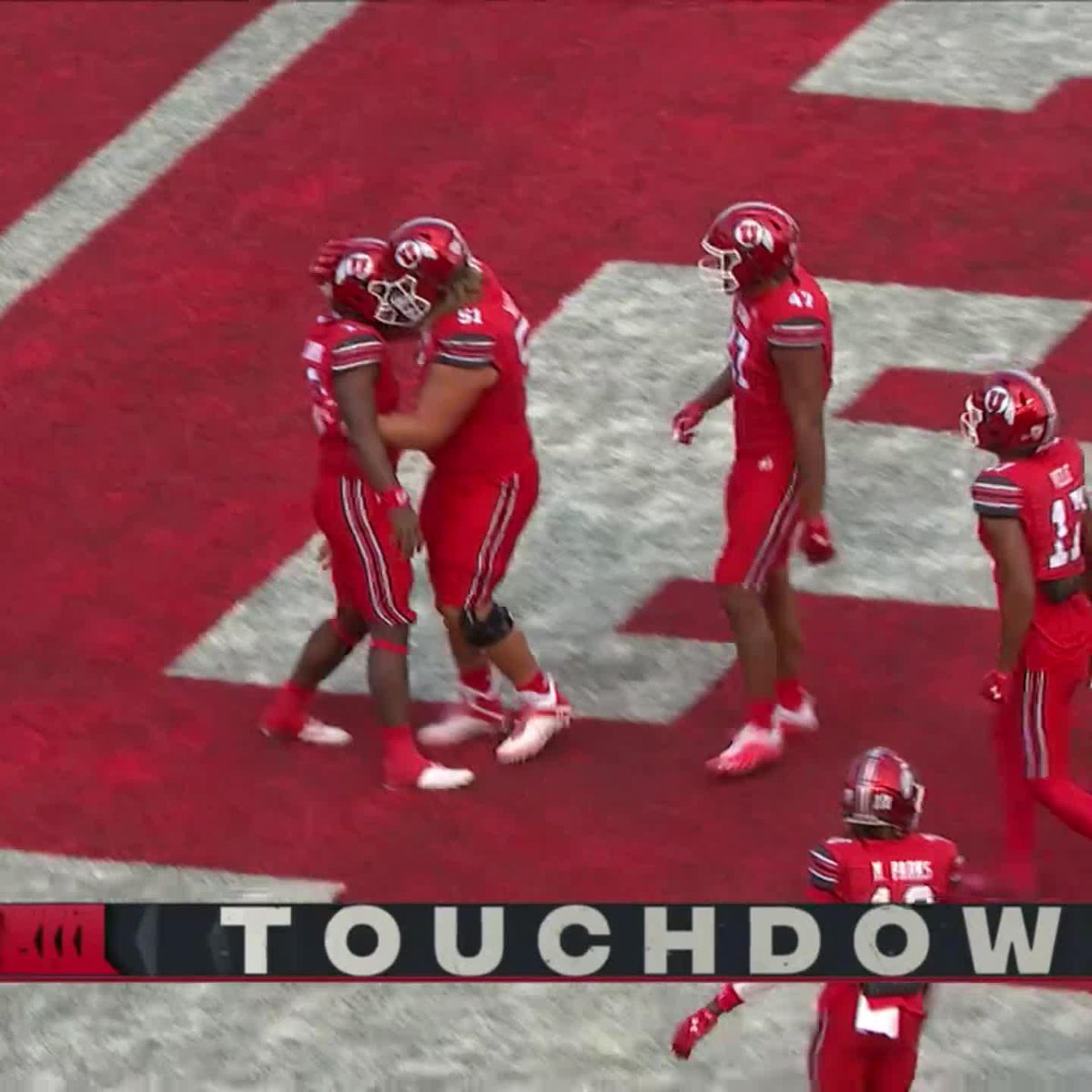 Utah goes up 14-3 on the Gators 👀