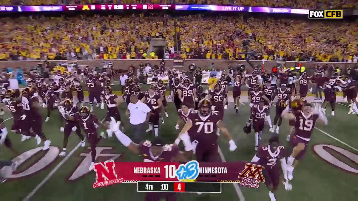 MINNESOTA WINS ❗️ (via FOX College Football)