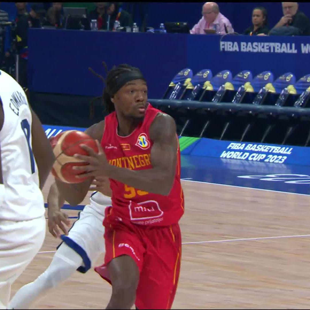 Kendrick Perrić got that 'pas' in him. 🐶 #FIBAWC x #WinForAll