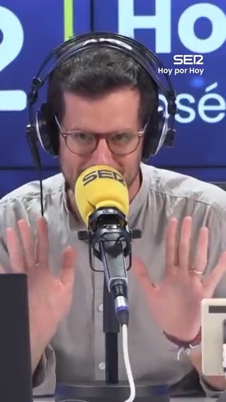 🫣 José Luis Sastre: "Yo no bailo, yo mantengo el tipo". Y eso que se cortaba con las cámaras... 🤣 Esperamos que hayáis pasado un verano tan bueno como el nuestro 🕺💃