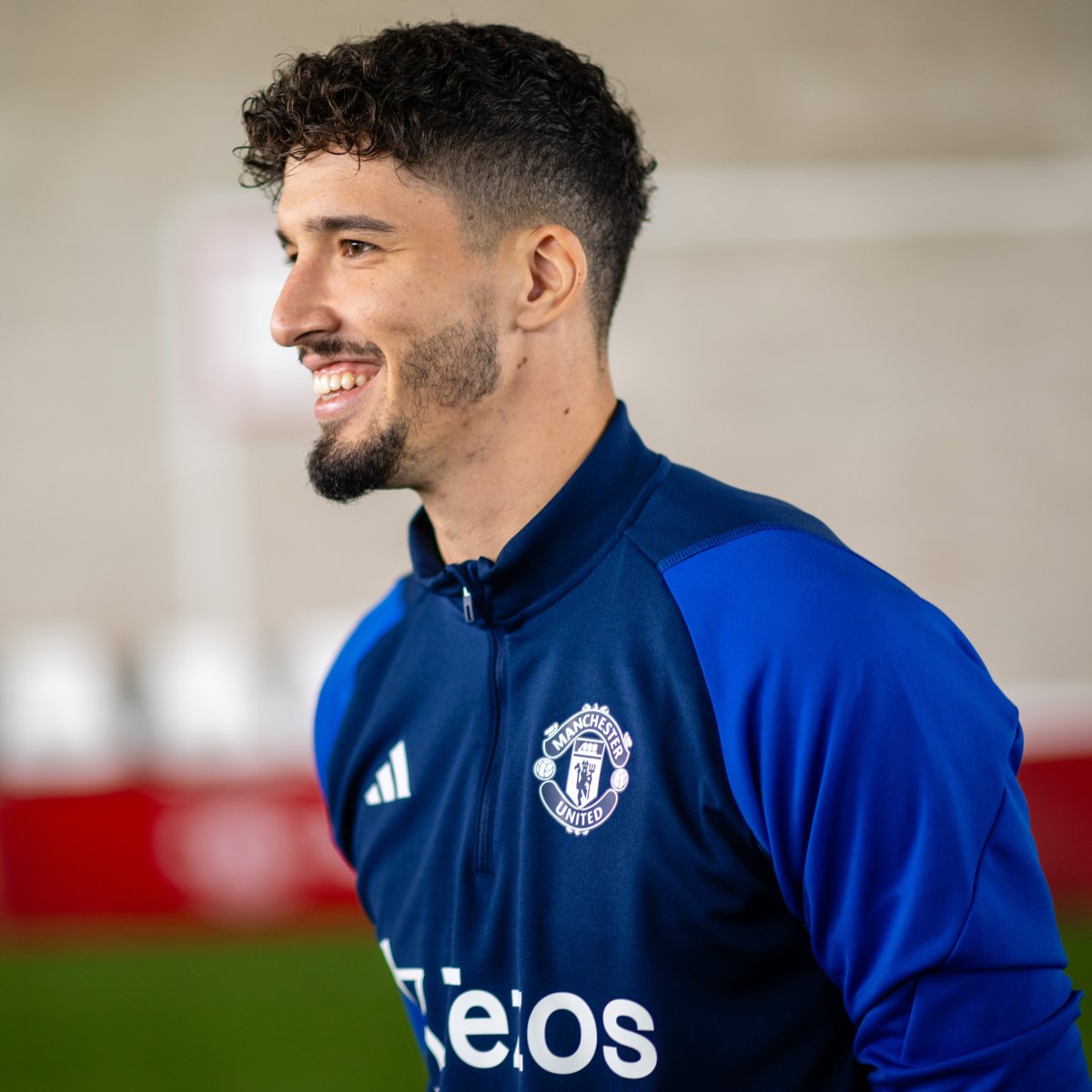 💬 Altay Bayındır: The first interview Hear from our new keeper as he cites a United legend as one of his idols... 🇳🇱 #MUFC