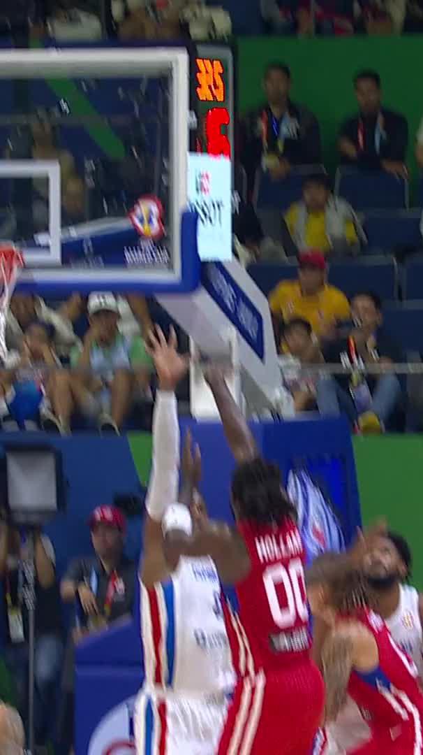 JOHN HOLLAND HITS THE CLUTCH THREE 🗡️ #FIBAWC x #WinForPuertoRico 🇵🇷