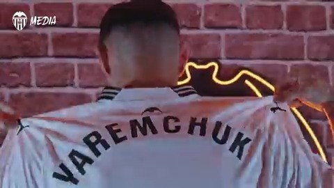 ๐คฉ ๐น๐ถ๐ด๐จ๐ต ๐๐จ๐น๐ฌ๐ด๐ช๐ฏ๐ผ๐ฒ preparado para LALIGA ๐ #ADNVCF ๐ฆ