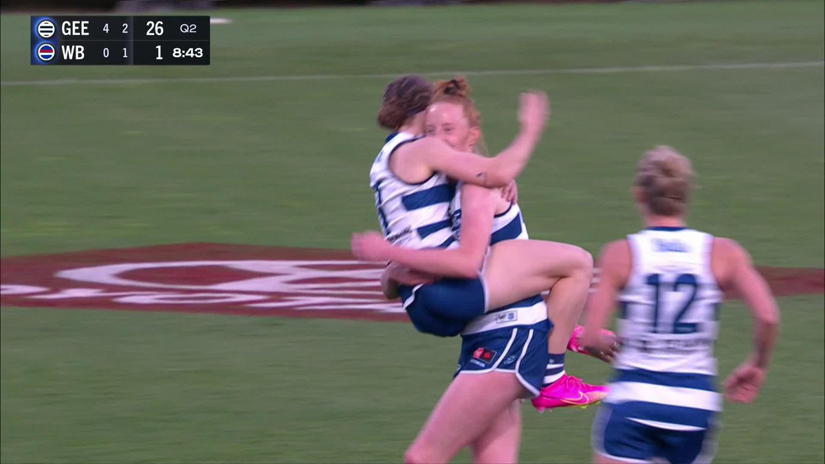 Welcome to Aussie Rules, Aishling Moloney 🇮🇪 #AFLWCatsDogs