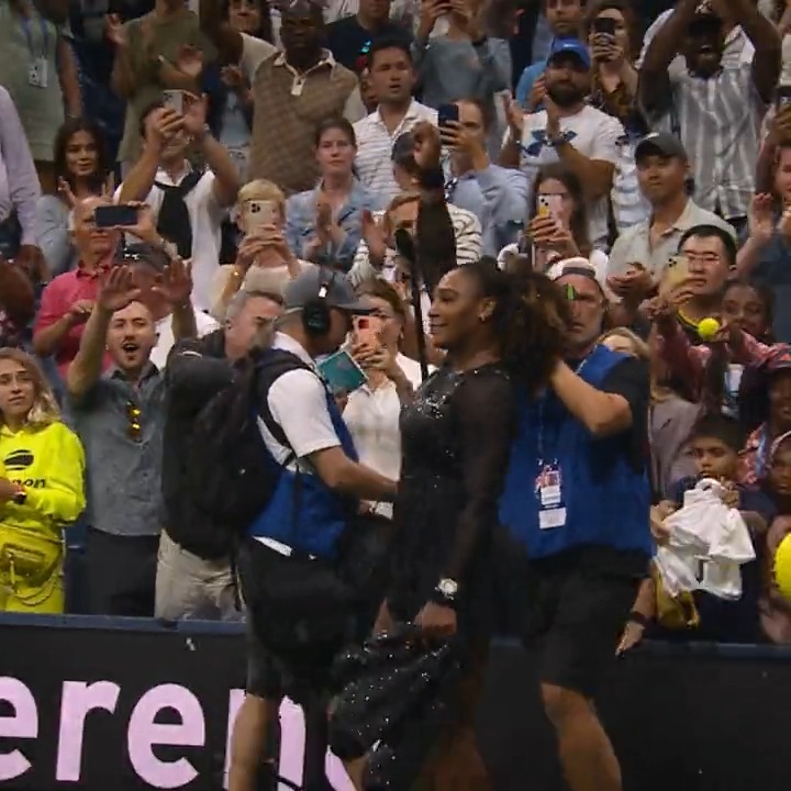 On this day in 2022, we saw Serena Williams leave the court for the last time... 🥺 A surreal moment for Ajla Tomljanovic at the US Open Tennis, as seen on Netflix's Break Point 📺