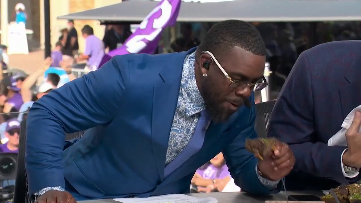 Mark Ingram was made for TV. 😂