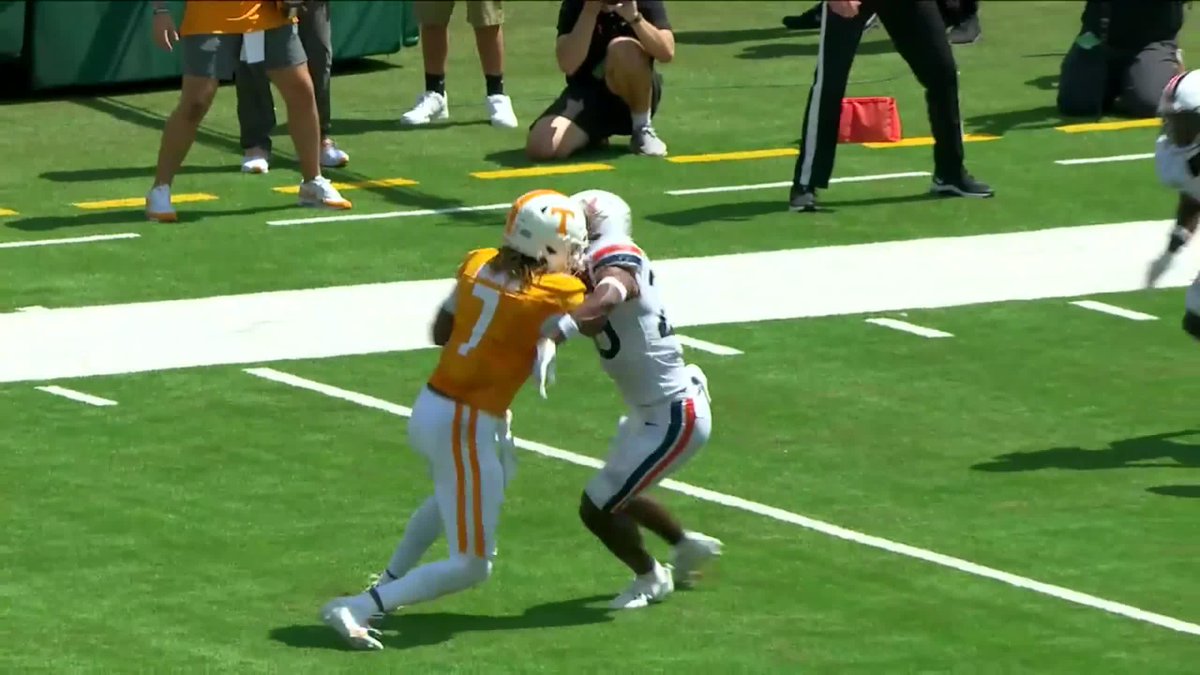 THIS STIFF-ARM BY JOE MILTON III 😱