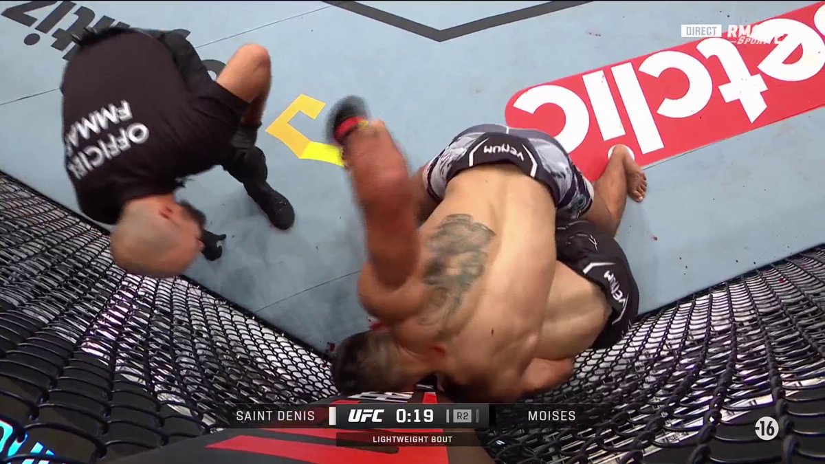 🚨🚨 BENOIT SAINT DENIS DÉTRUIT THIAGO MOISES 🤯🤯 LE TKO APRÈS UN COMBAT ABSOLUMENT FOU FOU FOU 💥 #UFCParis
