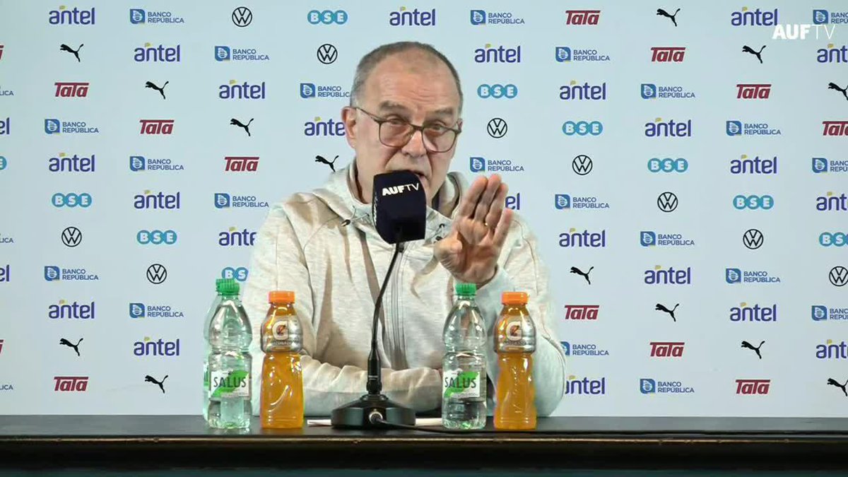 Marcelo Bielsa, los medios de comunicación y "las excepciones".