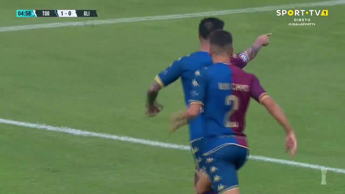 Jorge Correa com 2️⃣ golos em 2️⃣ minutos! #sporttvportugal #LIGAnaSPORTTV #ligaportugalsabseg #torreense #oliveirense