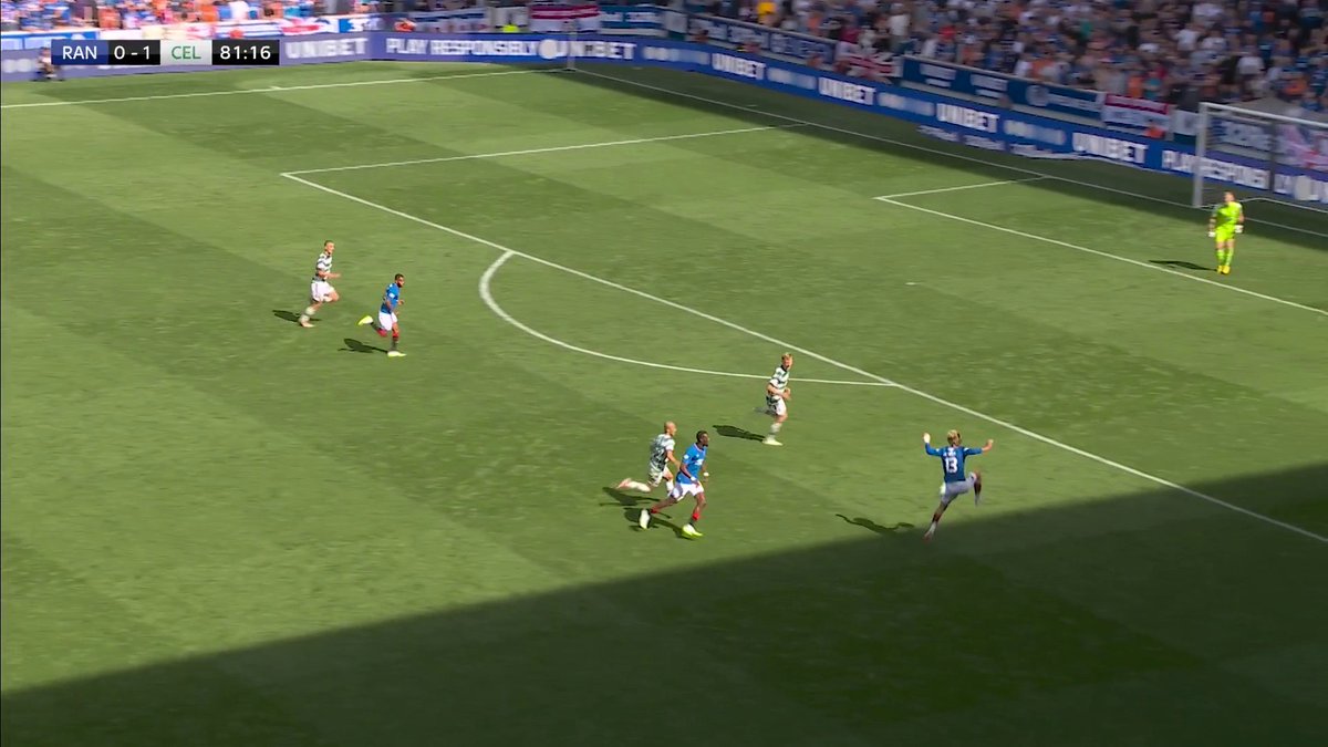 🤔 Penalty or no penalty? Todd Cantwell goes to ground in the box but the referee waves play on. Watch the final stages of the match live on Sky Sports now 📺