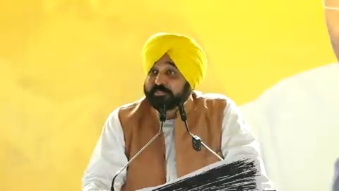 ਆਮ ਆਦਮੀ ਪਾਰਟੀ ਹੈ ਇਹ ਭਾਵੇਂ ਕਿਸੇ ਸਰਵੇ ‘ਚ ਨਹੀਂ ਆਉਂਦੀ ਪਰ ਸਿੱਧਾ ਸਰਕਾਰ ‘ਚ ਆਉਂਦੀ ਹੈ…ਵਿਰੋਧੀ ਆਮ ਆਦਮੀ ਪਾਰਟੀ ਨੂੰ ਐਵੇਂ ਨਾ ਸਮਝ ਲੈਣ..