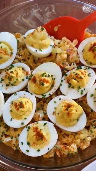 Recipe of the Day: Deviled Egg Macaroni Salad 🥚 Get the recipe: