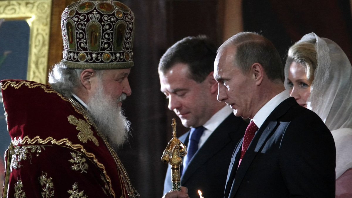The rise of white Christian nationalism in the United States is a direct parallel to Vladimir Putin’s authoritarian playbook. VANITY FAIR’s Jeff Sharlet breaks it down with Reed Galen on the latest pod: