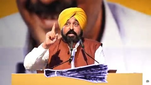 ਪਹਿਲਾਂ ਵਾਲੀਆਂ ਸਰਕਾਰਾਂ ਨੇ ਲਵਾਰਿਸ ਛੱਡ ਰੱਖੇ ਕੱਚੇ ਮੁਲਾਜ਼ਮਾਂ ਨੂੰ ਪੱਕੇ ਕਰਕੇ ਸਰਕਾਰ ਦਾ ਹਿੱਸਾ ਬਣਾ ਰਹੇ ਹਾਂ…ਆਉਣ ਵਾਲੇ 3 ਦਿਨਾਂ ‘ਚ ਪਟਵਾਰੀ ਤੇ ਸਬ-ਇੰਸਪੈਕਟਰ ਦੀਆਂ ਨੌਕਰੀਆਂ ਨੌਜਵਾਨਾਂ ਨੂੰ ਦੇਣ ਜਾ ਰਹੇ ਹਾਂ..