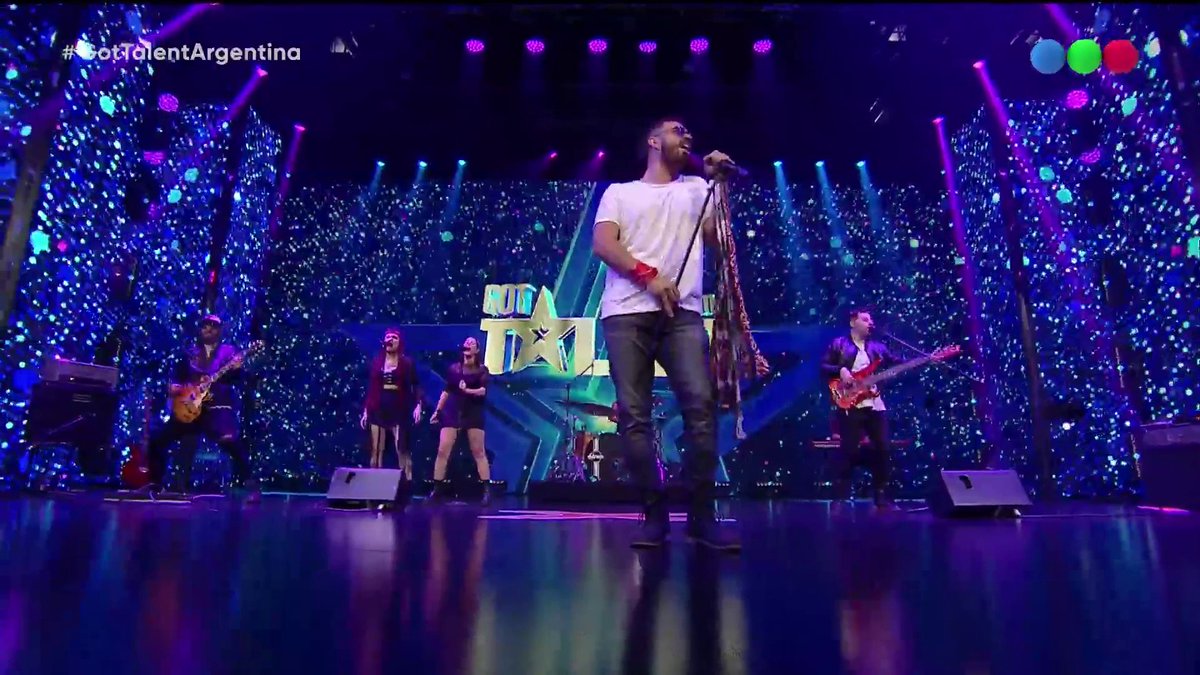 Doctora Queen reversionó UN CLÁSICO de la famosa banda y la rompió en su primera presentación 🕺🏻 📲Mirá la performance completa y seguí #GotTalentArgentina en