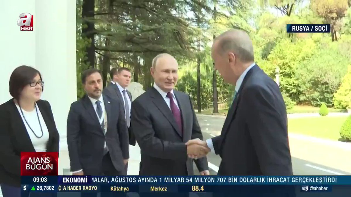 Rusya'da "Başkan Erdoğan" belgeseli Putin, Başkan Erdoğan'ı anlatan belgeseli takdim etti