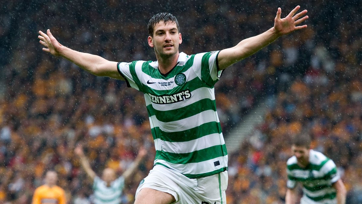 🅰 208 #CelticFC appearances ⚽ 29 goals 🏆🏆🏆🏆🏆 5 League Titles 🏆🏆 2 Scottish Cup Congratulations to Mulgrew Pitch to Par on a fantastic career &amp; best of luck for the future! 💚