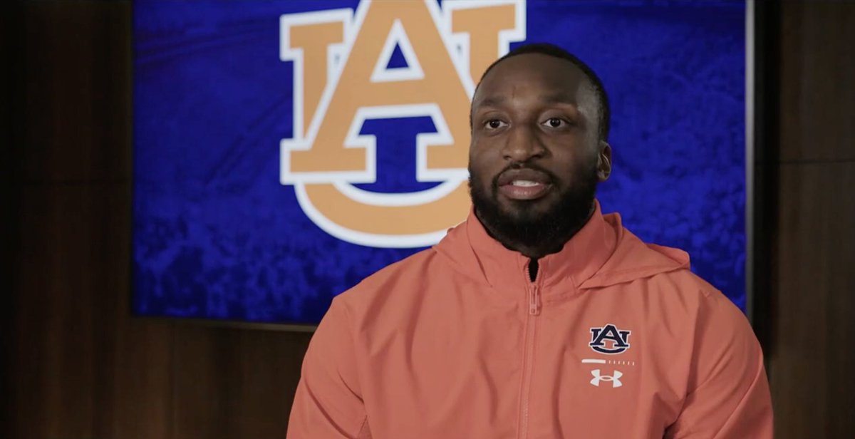 .Auburn Football senior LB Elijah McAllister (Elijah McAllister) has his undergrad, his master's, and is working on his PHD. And he still finds time to give back to his community. Brian B.J. Jones has the story. 🙏