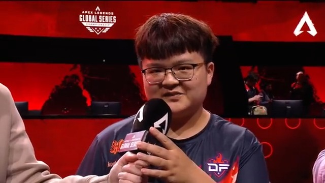 The legend himself, Roieee joined us and he's over the moon - we can't blame him! What a performance from DreamFireTeam thus far in the #ALGS Year 3 Championship. PASSION ♥️